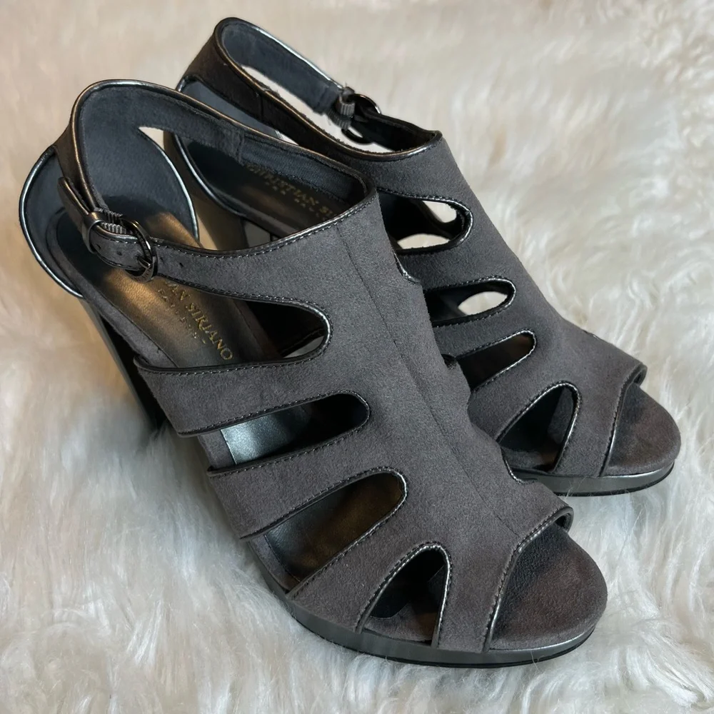 Christian Siriano for Payless High Heel Shoes 10 Open Toe Buckle faux suede gray